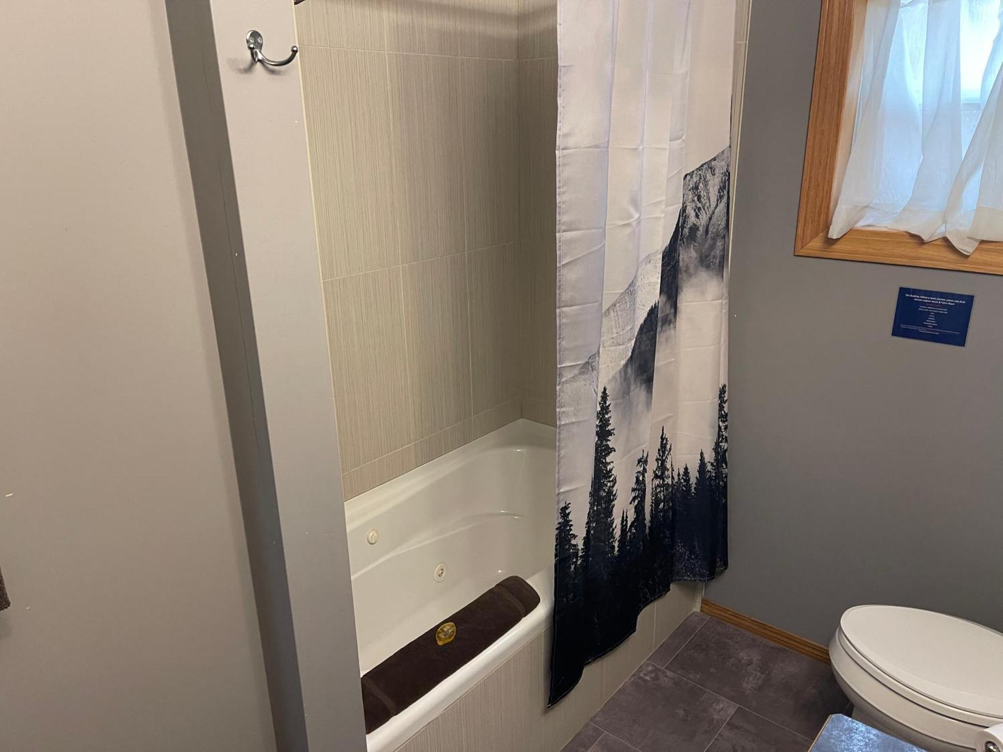 Blaeberry Valley Vacation Rentals Голден Экстерьер фото